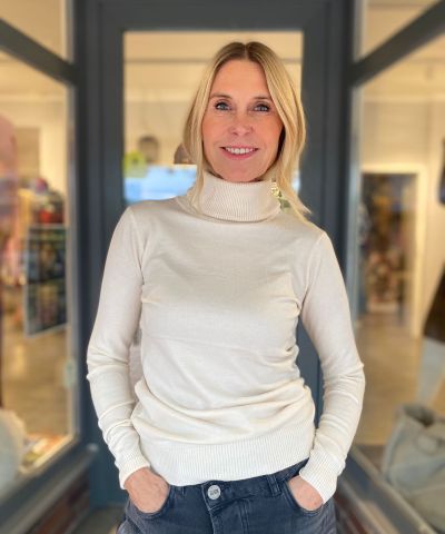 Rollkragen Sweatshirt in Wollweiß