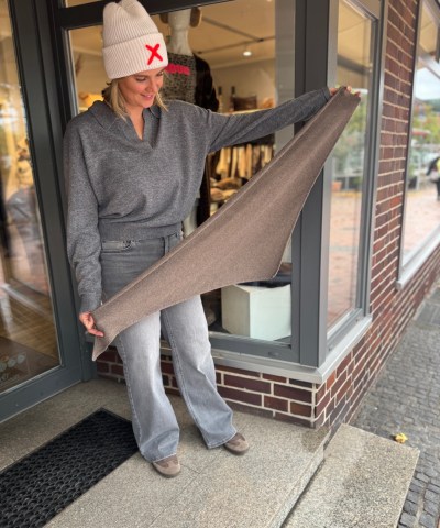 Unio Hamburg - Dreieckstuch "LIEBES" in Taupe