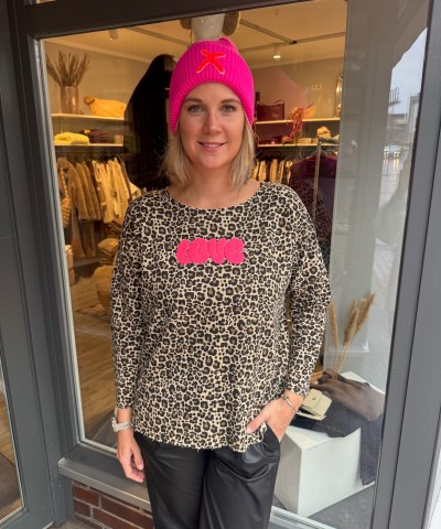 BE FAMOUS - "LOVE" Strickshirt in Leo