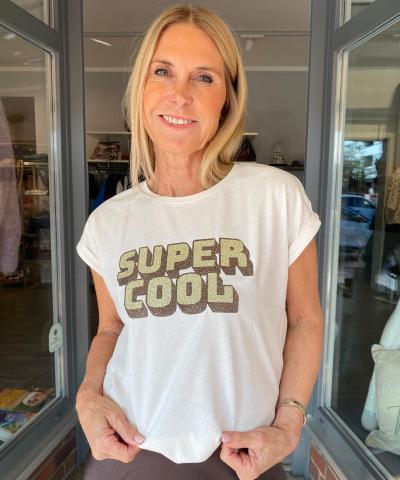 BE FAMOUS - "Super Cool" T-Shirt mit Glitzer in Weiß
