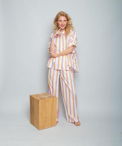 Emily van den Bergh - Oversized Bluse mit Streifendruck