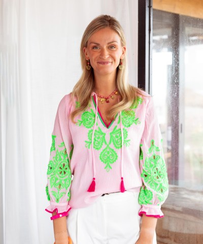 Place du Soleil - rosa Bluse mit neon Ornamenten