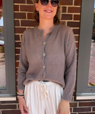Mohair Strickjacke Rundhals in Taupe