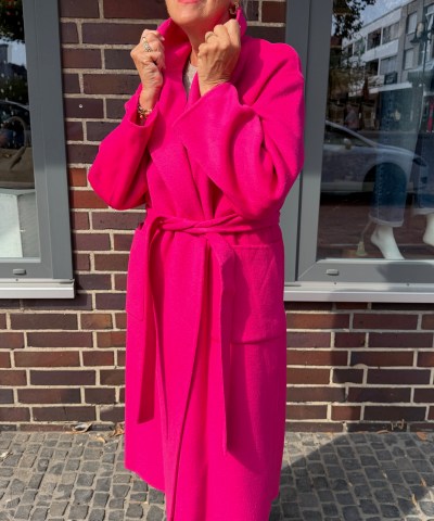 Milano Italy - Oversized-Wollmantel in Fuchsia