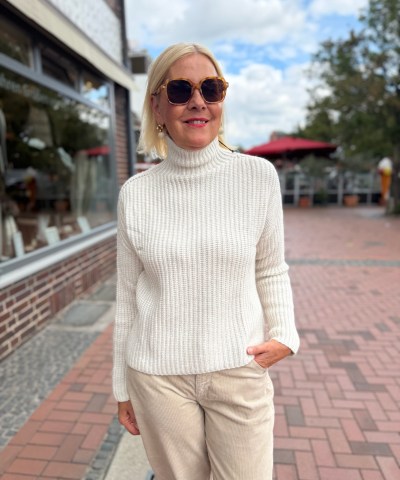 Kurzer Rollkragenpullover "LSLuise" in Ecru